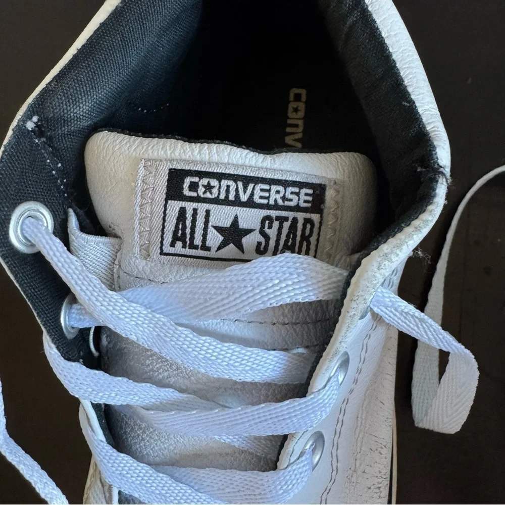 Converse Chuck Taylor White leather Sneakers